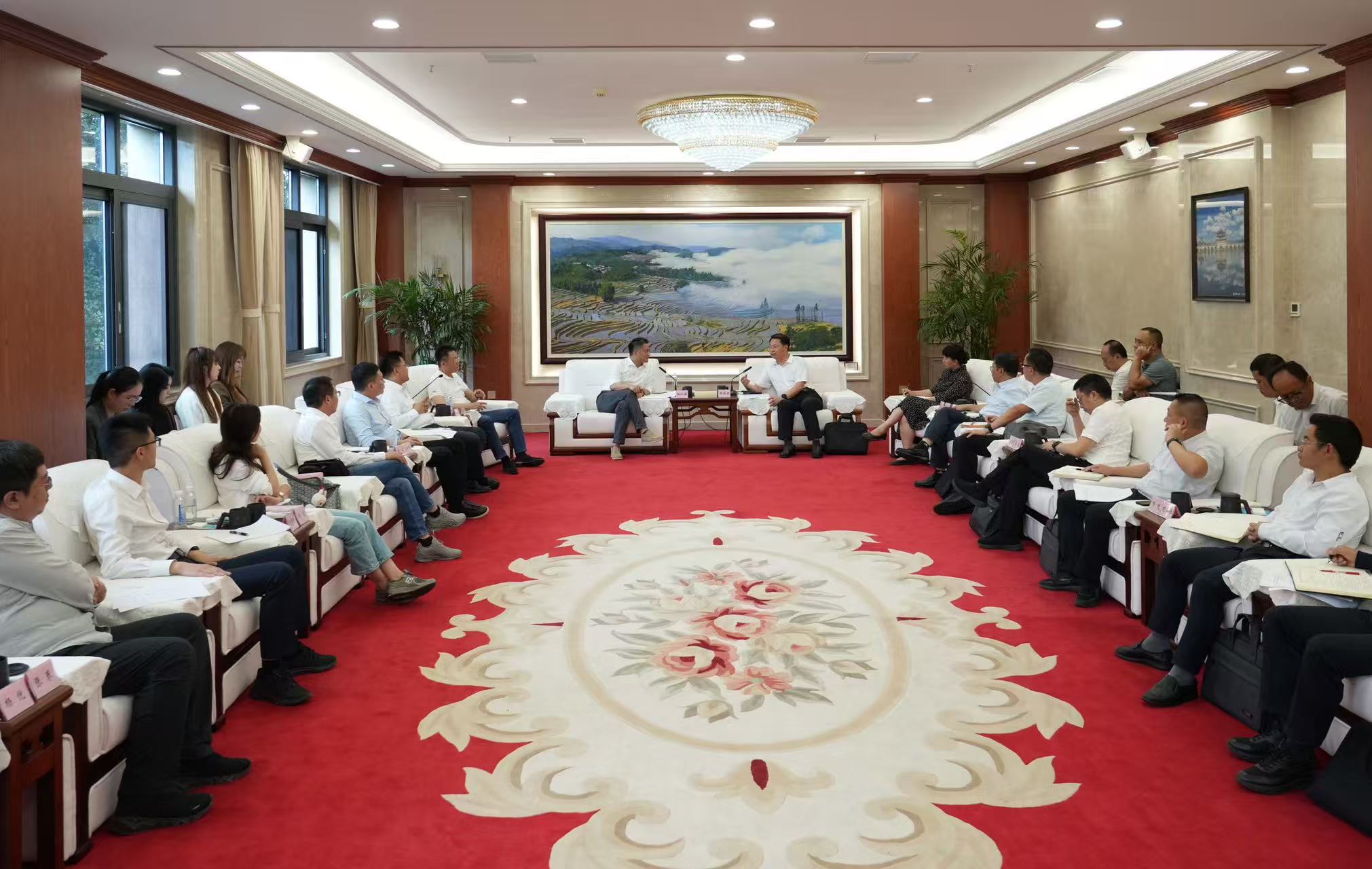 阿拉丁集團(tuán)一行赴云南考察交流 阿拉丁集團(tuán)一行赴云南考察交流